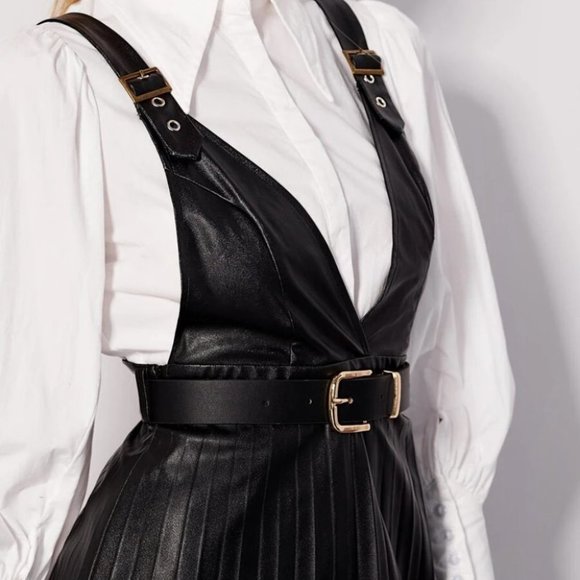 Pleated Overall Mini Dress Black - Picture 2 of 5